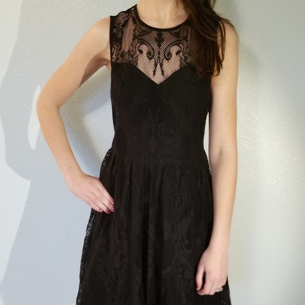 !!3 FOR $25 -- Express Lace LBD - Picture 2 of 6